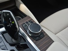 2018款 530Le 豪华套装