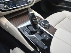 2018款 530Le 豪华套装