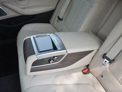 2018款 530Le 豪华套装