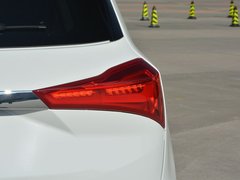 2018款 运动版 1.5T 自动旗舰型 5座