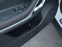 2018款 运动版 1.5T 自动旗舰型 5座
