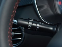 2018款 运动版 1.5T 自动旗舰型 5座