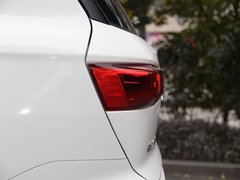 2018款 1.5T 自动尊贵型