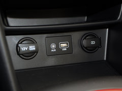 2018款 1.6T 双离合致尚版