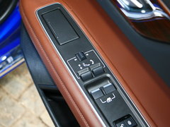 2018款 2.0T 250PS 奢华版