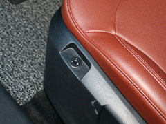 2018款 1.5T 自动纪念型