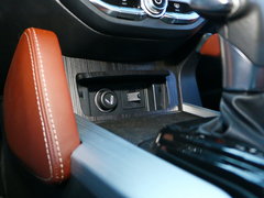 2018款 1.5T 自动纪念型