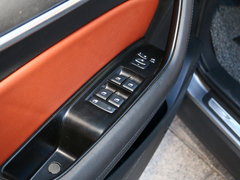 2018款 1.5T 自动纪念型