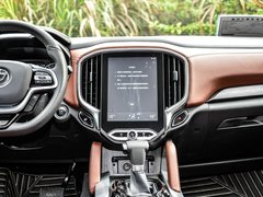 2018款 1.5T 自动纪念型