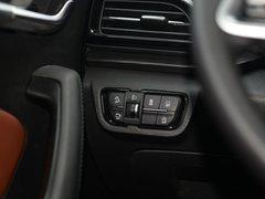 2018款 1.5T 自动纪念型