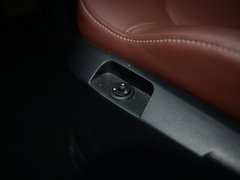 2018款 1.5T 自动纪念型