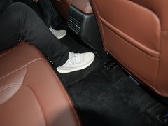 2018款 1.5T 自动纪念型