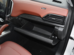 2018款 1.5T 自动旗舰型