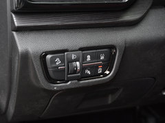 2018款 1.5T 自动旗舰型