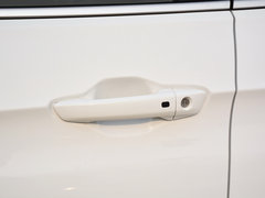 2018款 1.5T 自动旗舰型