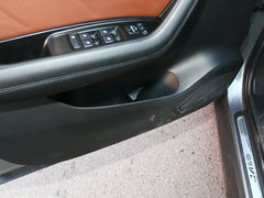 2018款 1.5T 自动旗舰型