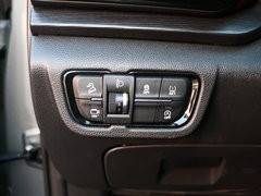 2018款 1.5T 自动旗舰型