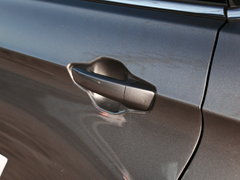 2018款 1.5T 自动旗舰型