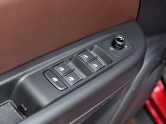 2017款 1.5T 自动旗舰型