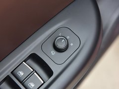 2017款 1.5T 自动旗舰型