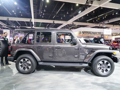 2018款 2.0T Sahara 四门版