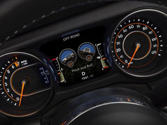 2018款 2.0T Sahara 四门版