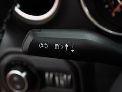 2018款 2.0T Sahara 四门版