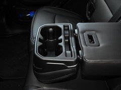 2018款 2.0T Sahara 四门版