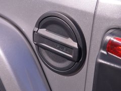 2018款 2.0T Sahara 四门版