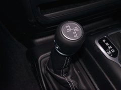 2018款 2.0T Sahara 四门版
