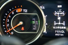 2018款 2.0T Sahara 四门版