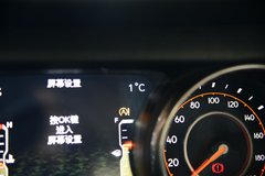 2018款 2.0T Sahara 四门版