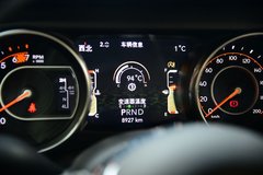 2018款 2.0T Sahara 四门版