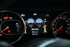 2018款 2.0T Sahara 四门版