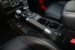 2018款 2.0T Sahara 四门版