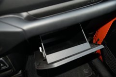 2018款 2.0T Sahara 四门版