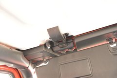 2018款 2.0T Sahara 四门版
