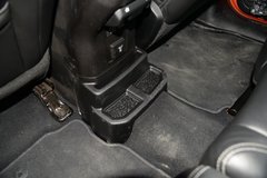 2018款 2.0T Sahara 四门版