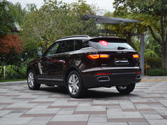2017款 1.8T 双离合尊贵型贺岁版