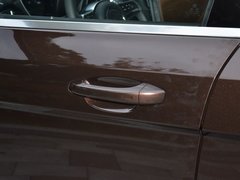 2017款 1.8T 双离合尊贵型贺岁版