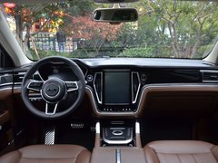 2017款 1.8T 双离合尊贵型贺岁版