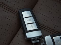 2017款 1.8T 双离合尊贵型贺岁版