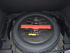 2017款 1.8T 双离合尊贵型贺岁版