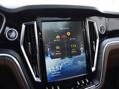 2017款 1.8T 双离合旗舰型贺岁版