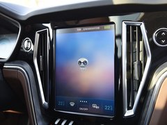 2017款 1.8T 双离合旗舰型贺岁版