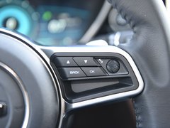 2017款 1.8T 双离合旗舰型贺岁版