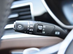 2017款 1.8T 双离合旗舰型贺岁版
