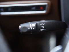 2017款 1.8T 双离合旗舰型贺岁版