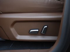 2017款 1.8T 双离合旗舰型贺岁版