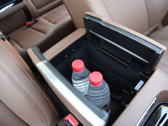 2017款 1.8T 双离合旗舰型贺岁版